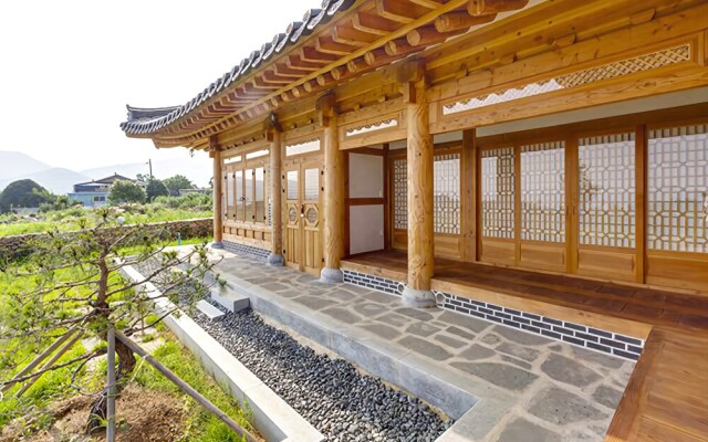 Suncheon Myeongga Hanok Pension