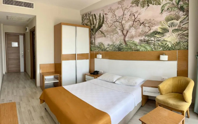 Hotel Santana Life