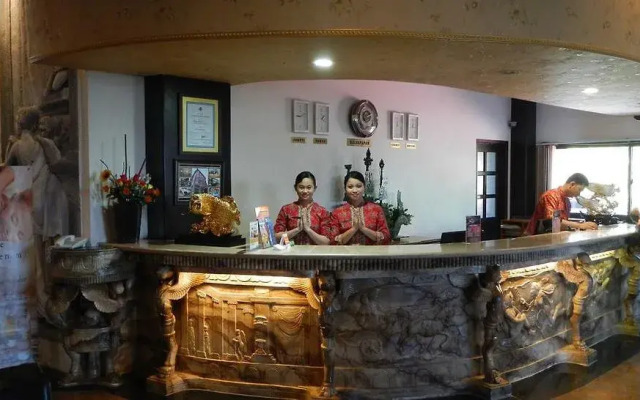 Hotel Mega Lestari