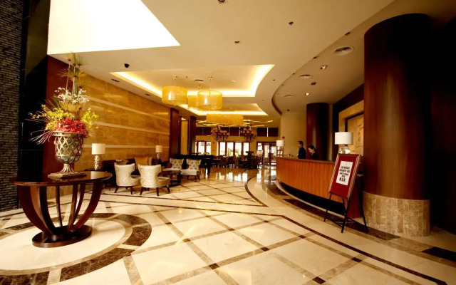 The Avenue Plaza Hotel