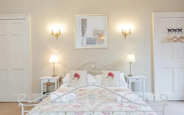 JOIVY Stylish Heart of Edinburgh Gem