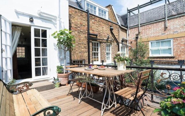 Unique & Cosy 2BR house in Notting Hill!