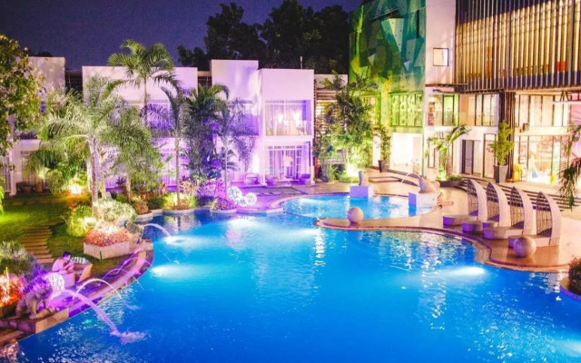 Hotel Aziza