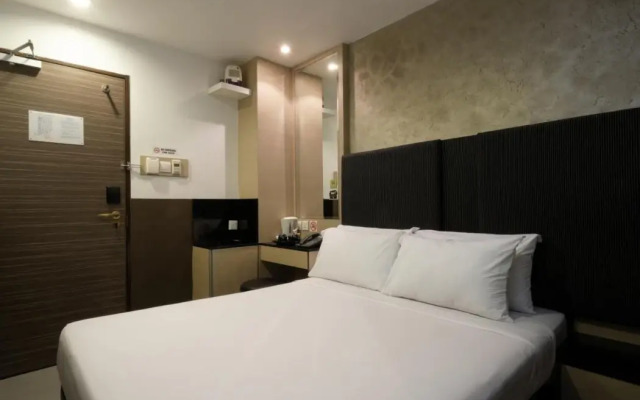 Lion Peak Hotel Bugis