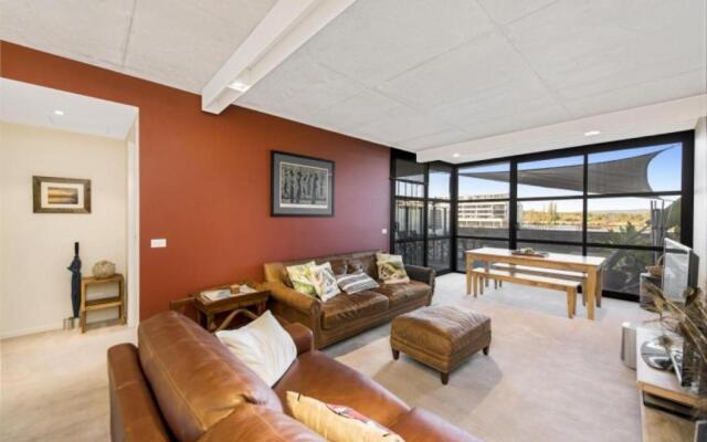 Accommodate Canberra - Dockside