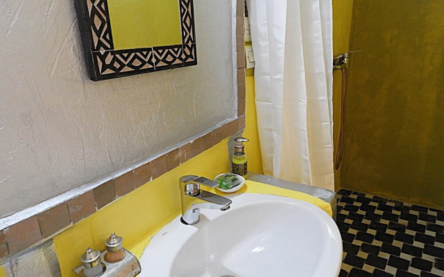 Room in Guest Room - Luxury Desert Camp in Merzouga