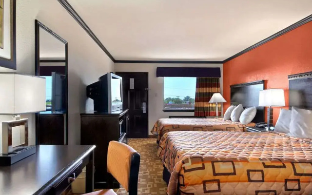 Days Inn By Wyndham Oklahoma City/Moore