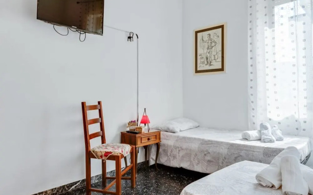 Railway Station Huge & Luminous Apartment x8