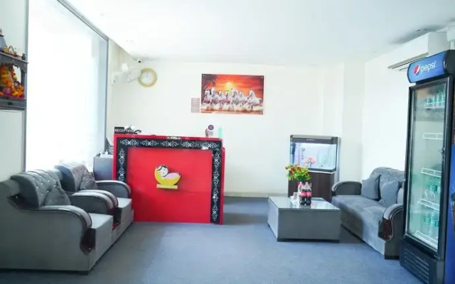 Roomshala 024 Luxury Stays Sector 12