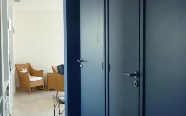 Nice flat with TERRACE on the Croisette