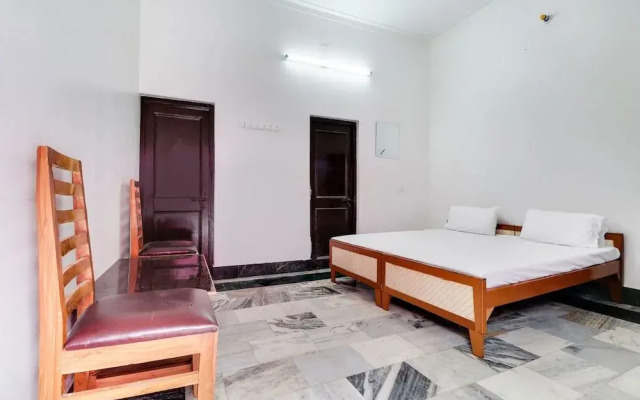 SPOT ON 42133 Hanuman Bagh