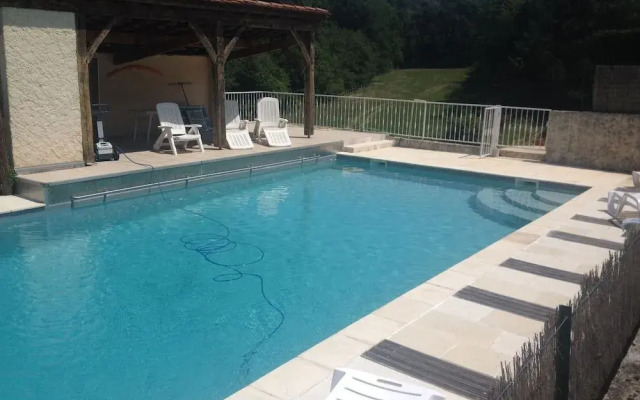 Les Rocailles de la Reine - Chambres d'Hôtes et Gîtes