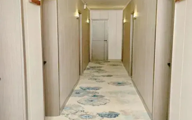 Meisu Light Luxury Hotel