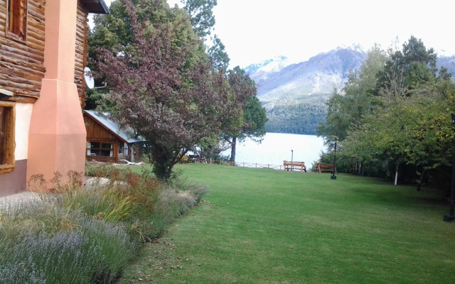 Lago Gutiérrez Lodge