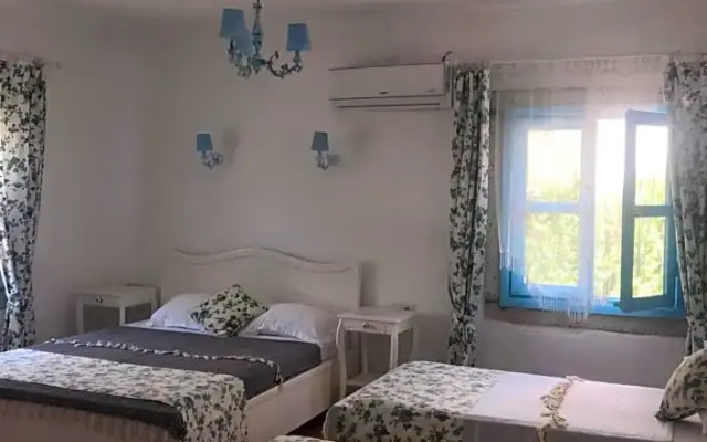Çakir Bey Hotel