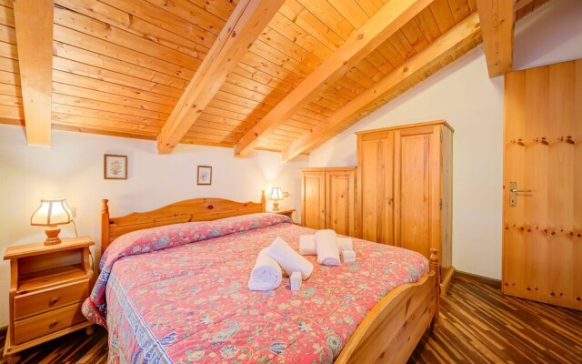 Casa Cavalese few min From ski A08