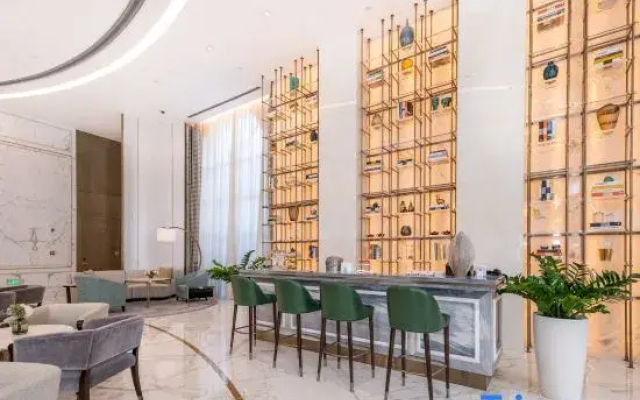 Senran Wutong Hotel