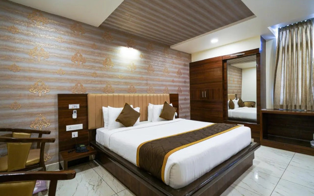OYO Premium K R Puram