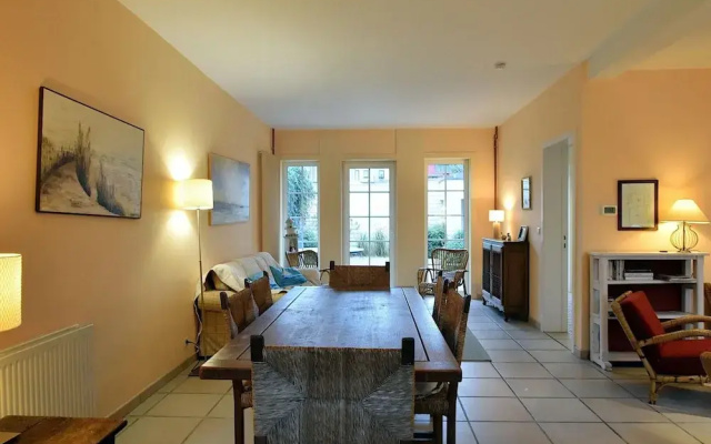 Beautifully Renovated House Centrally Located