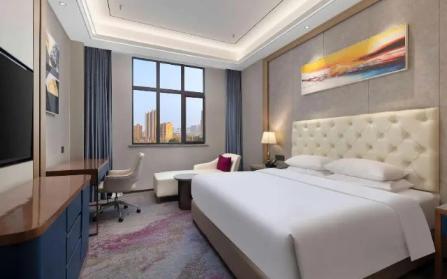 Ramada By Wyndham Zhumadian West Station – Guest Rooms – Zhumadian