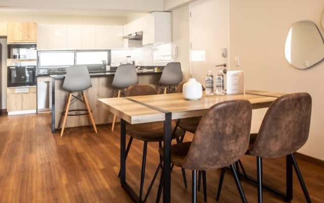 w Spotless 2BR With Balcony in Miraflores