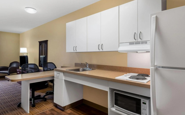 Extended Stay America Suites Chicago Schaumburg I90