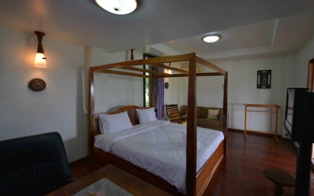 8 Praw View Hotel