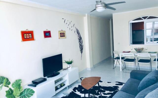 Beautiful modern apartment 100m from the sea