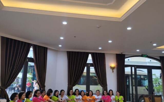 ViNH KHANG HA LONG HOTEL
