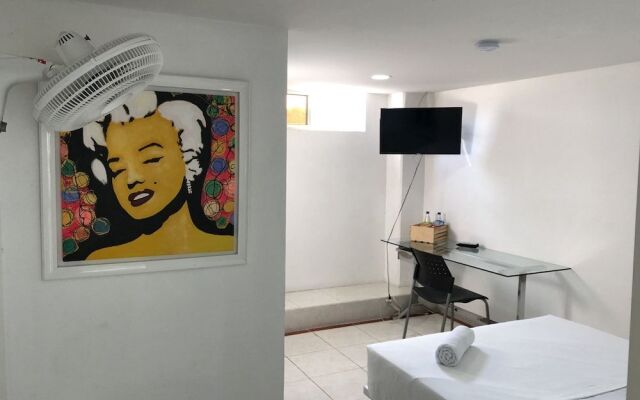 Hotel Plaza Mayor Suites