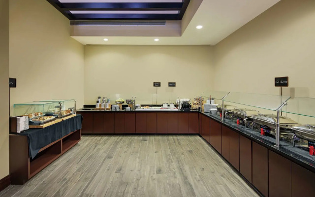 Embassy Suites by Hilton Detroit Troy Auburn Hills