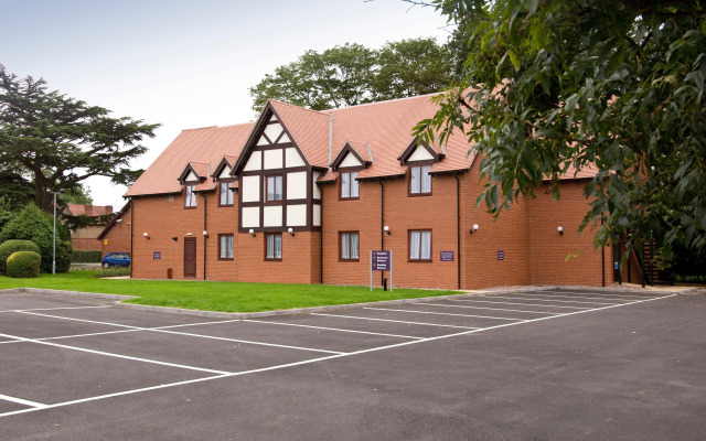 Premier inn Balsall Common [Near Nec]