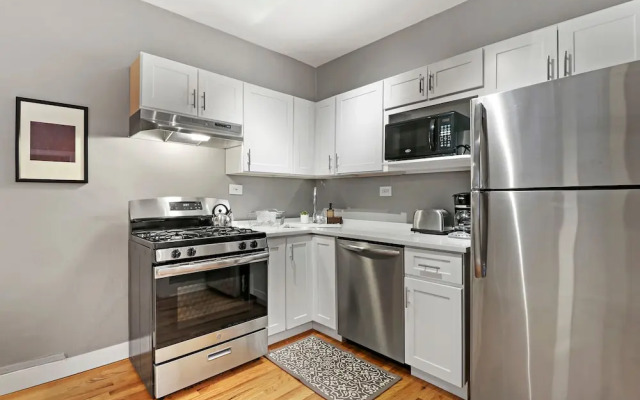 Cozy Modern 1BR Apt in Boystown