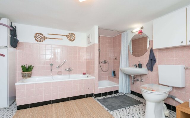 Spacious Apartment in Leopoldshöhe near Teutoburg Forest