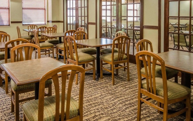 Quality Suites Jeffersonville - Louisville North