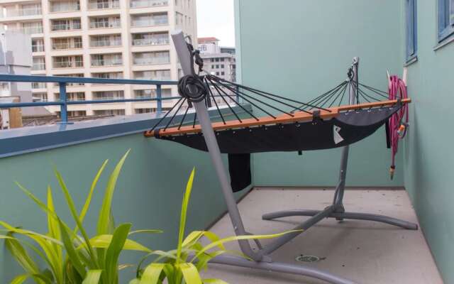 2 Bedroom Penthouse Apartment with Harbour Views