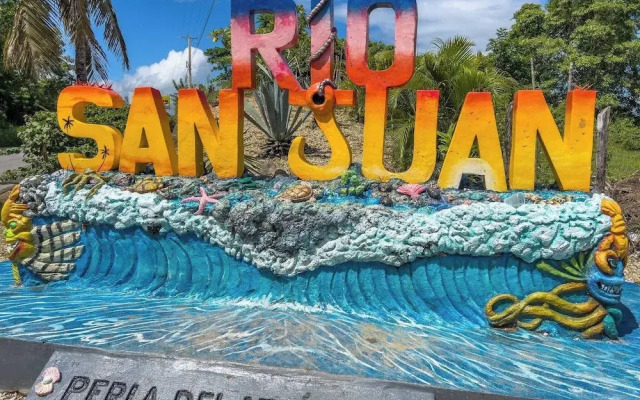 Natural Pool Villa Perfect for Families