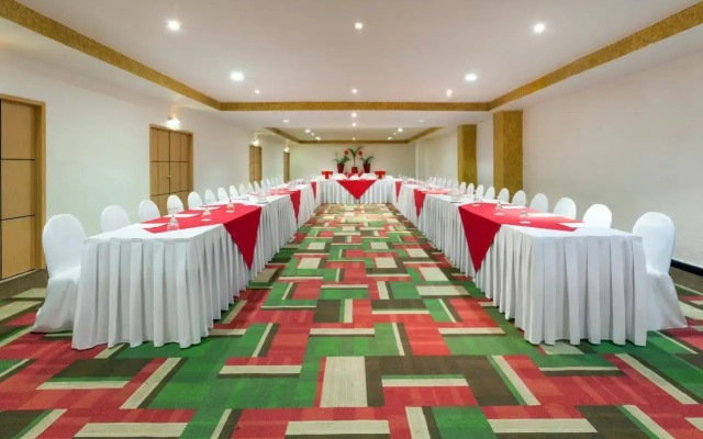 HS HOTSSON Hotel Acapulco