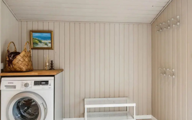 5 Star Holiday Home in Hals