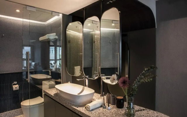 Hillwood House Hotel