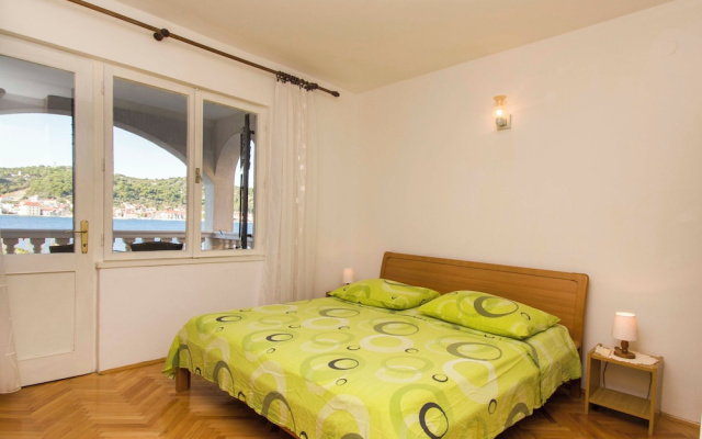 Apartment and Rooms Ive