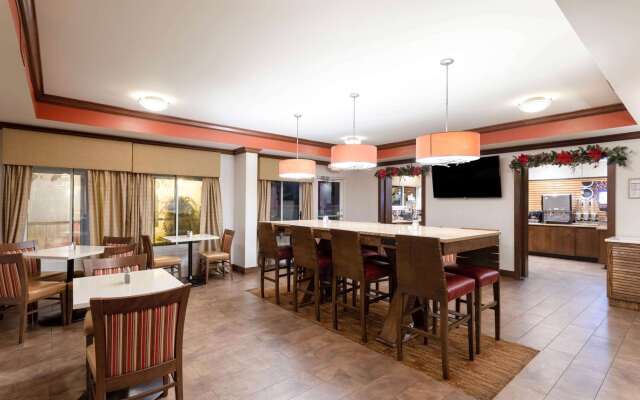 La Quinta Inn & Suites by Wyndham Pigeon Forge