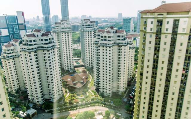 Spacious And Nice 2Br Apartment At Mediterania Palace Residence
