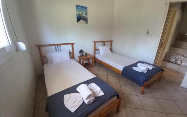 Private two-floor holiday house in Leptokarya