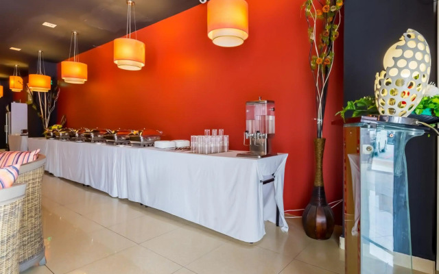 Dolphin Hotel, Chow Kit Kuala Lumpur