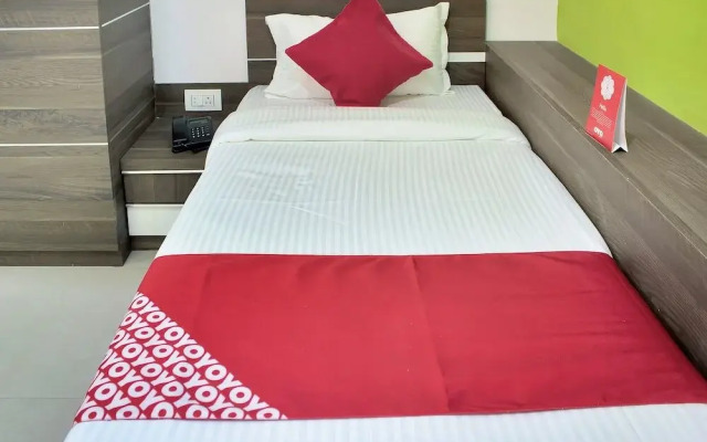 Townhouse 749 The Upper Room