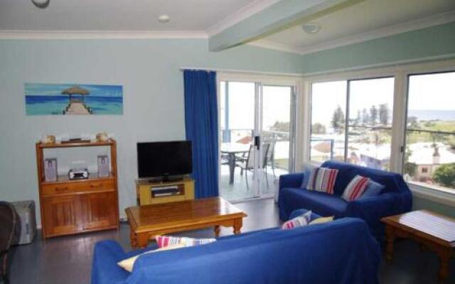 Clareview, 8 Korogora Street