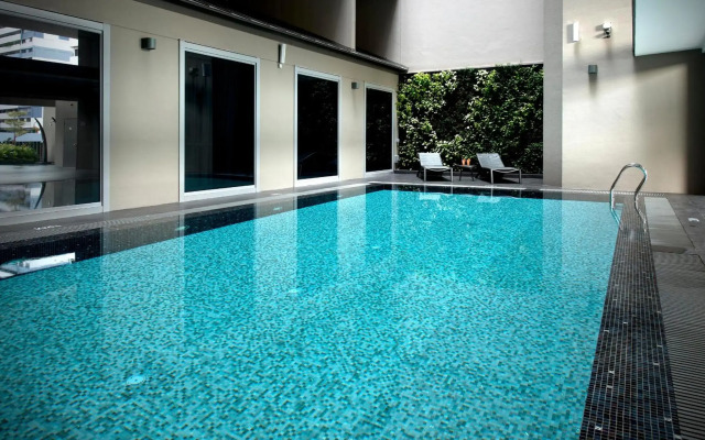 V Hotel Bencoolen