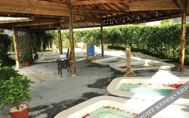 Techeng Island Resort