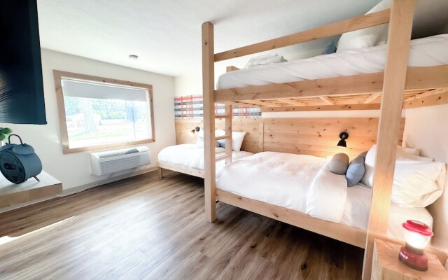 Explorer Rest & Recreation